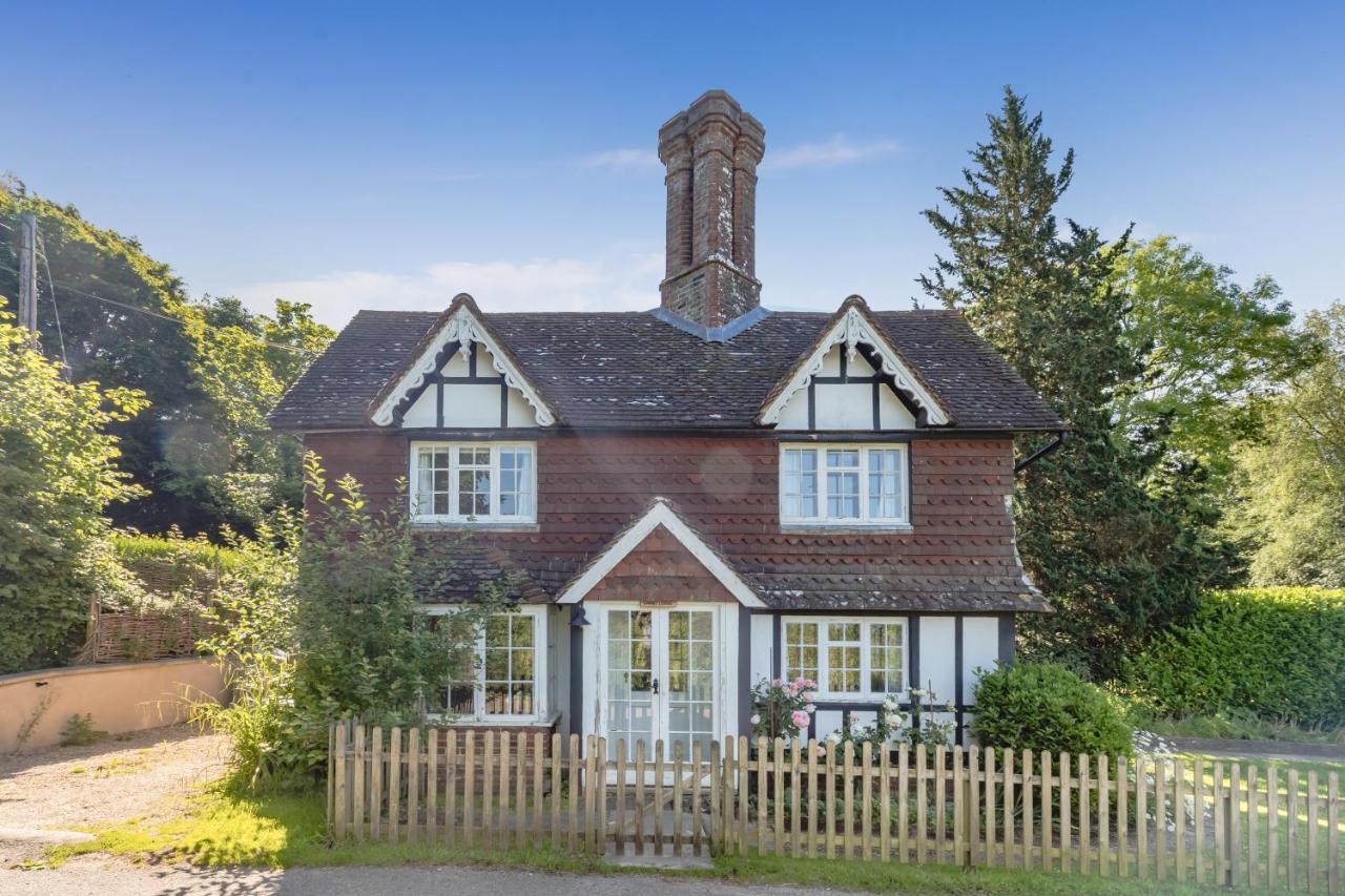 Danny Lodge - Country Cottage Near Brighton By Huluki Sussex Stays Hurstpierpoint Exterior photo